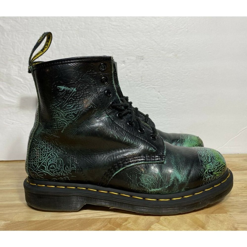 Dr Martens 1460 St Patricks Ornament Print Boots 1460SPD Womens Size 8.